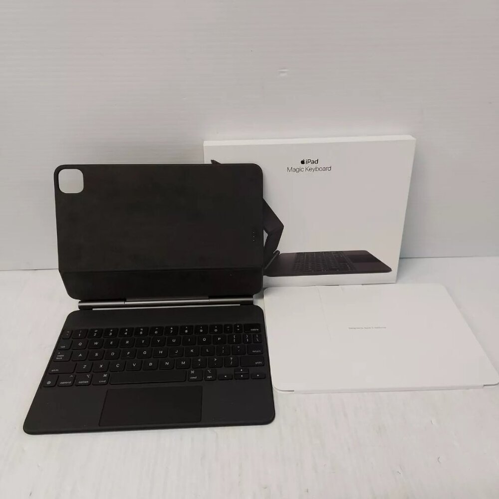 (N86429-1) Apple Magic Keyboard iPad Case
